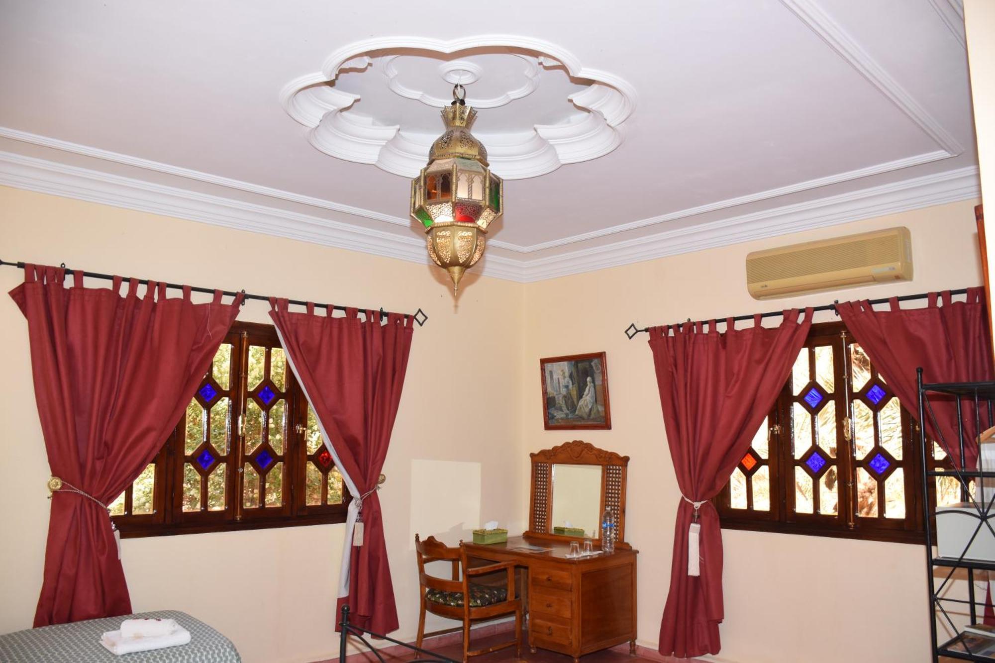 Riad Le Petit Jardin Hotel Zagora Bagian luar foto