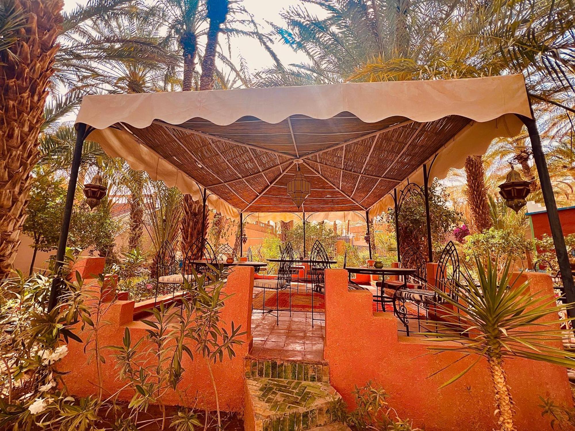 Riad Le Petit Jardin Hotel Zagora Bagian luar foto