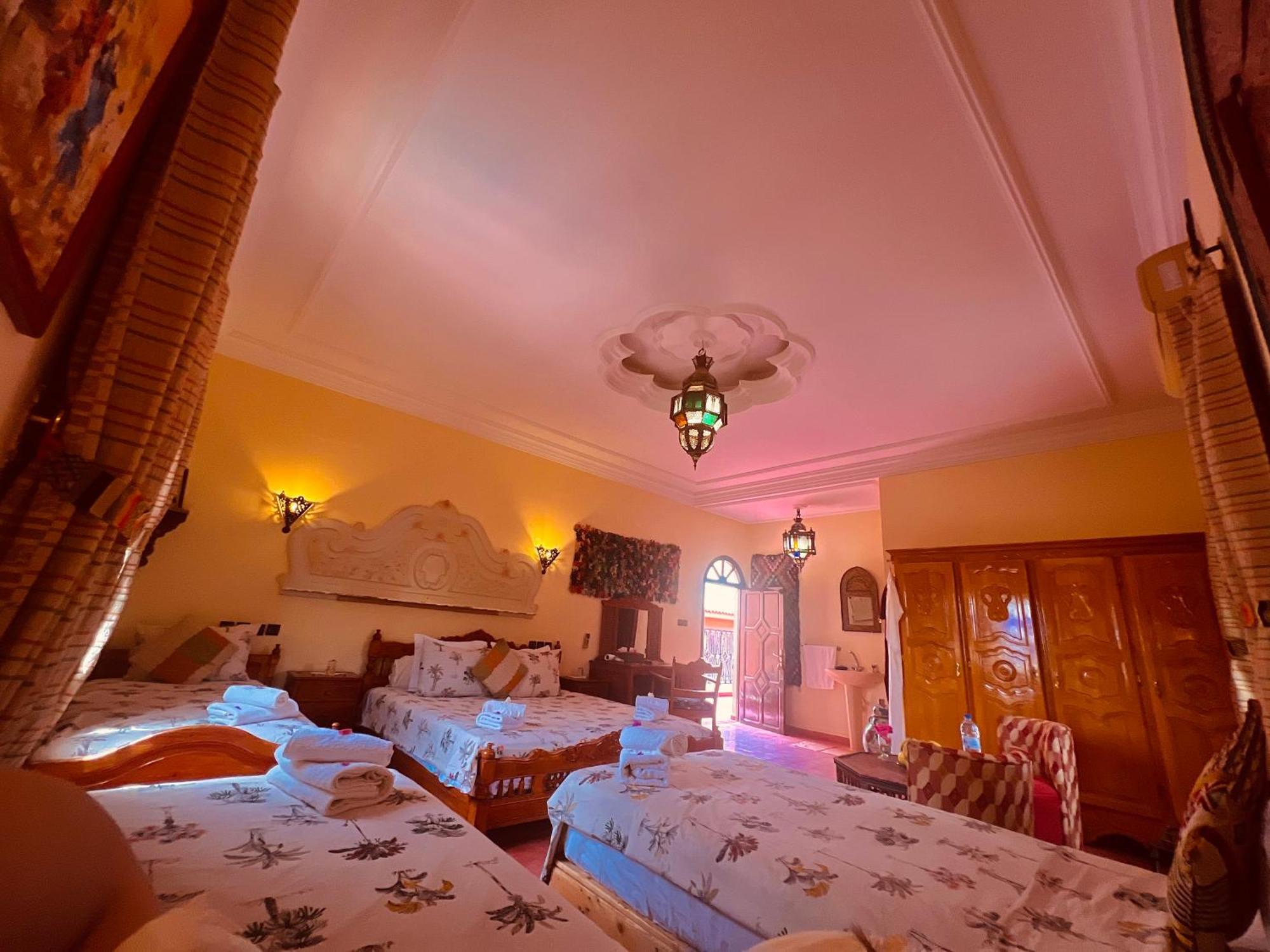 Riad Le Petit Jardin Hotel Zagora Bagian luar foto