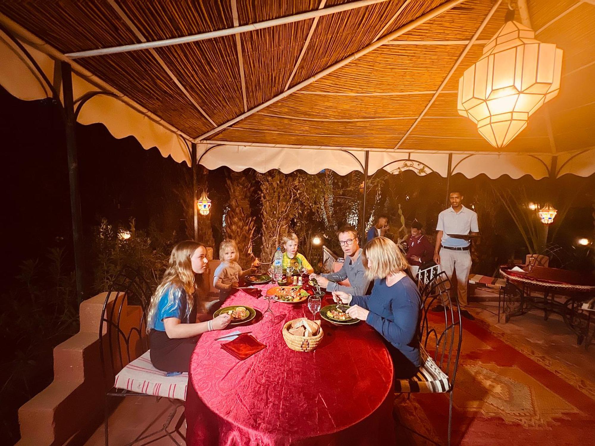 Riad Le Petit Jardin Hotel Zagora Bagian luar foto